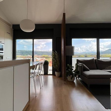 Апартаменты Atico De Diseno Con Terraza En El Centro De Олот Экстерьер фото