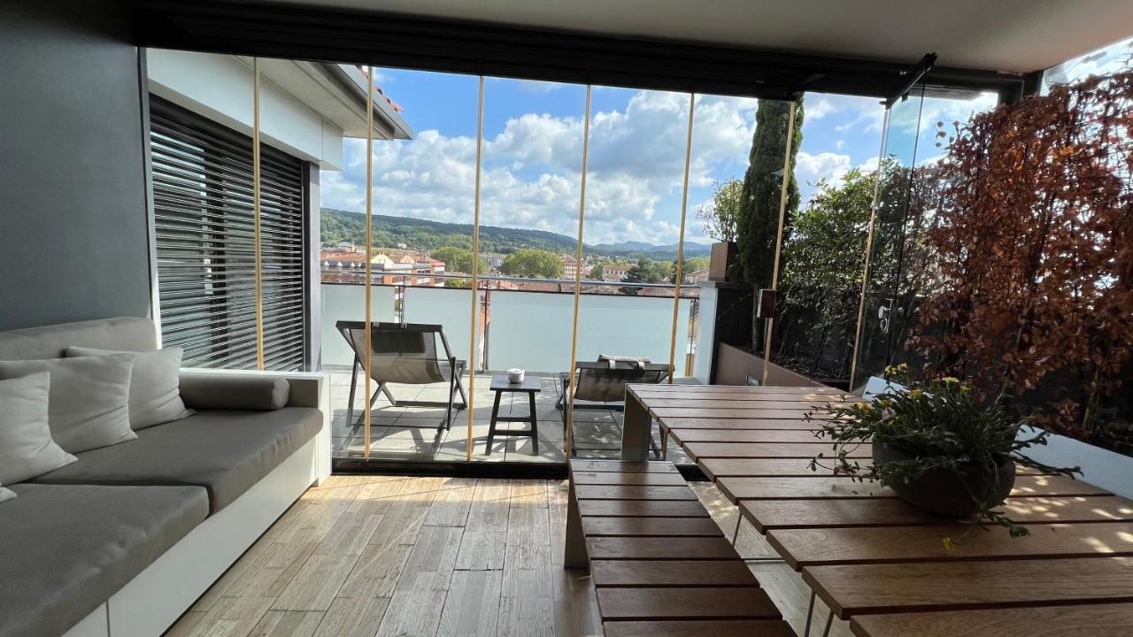 Апартаменты Atico De Diseno Con Terraza En El Centro De Олот Экстерьер фото